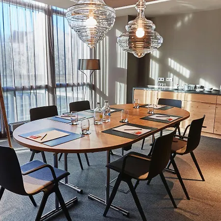 シュタイゲンベルガー ホテル 4*