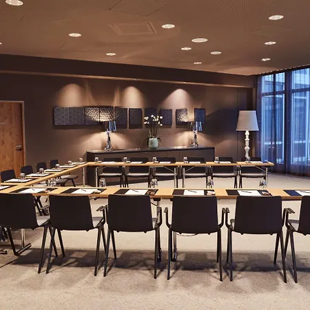 호텔 슈타이겐베르거 4*